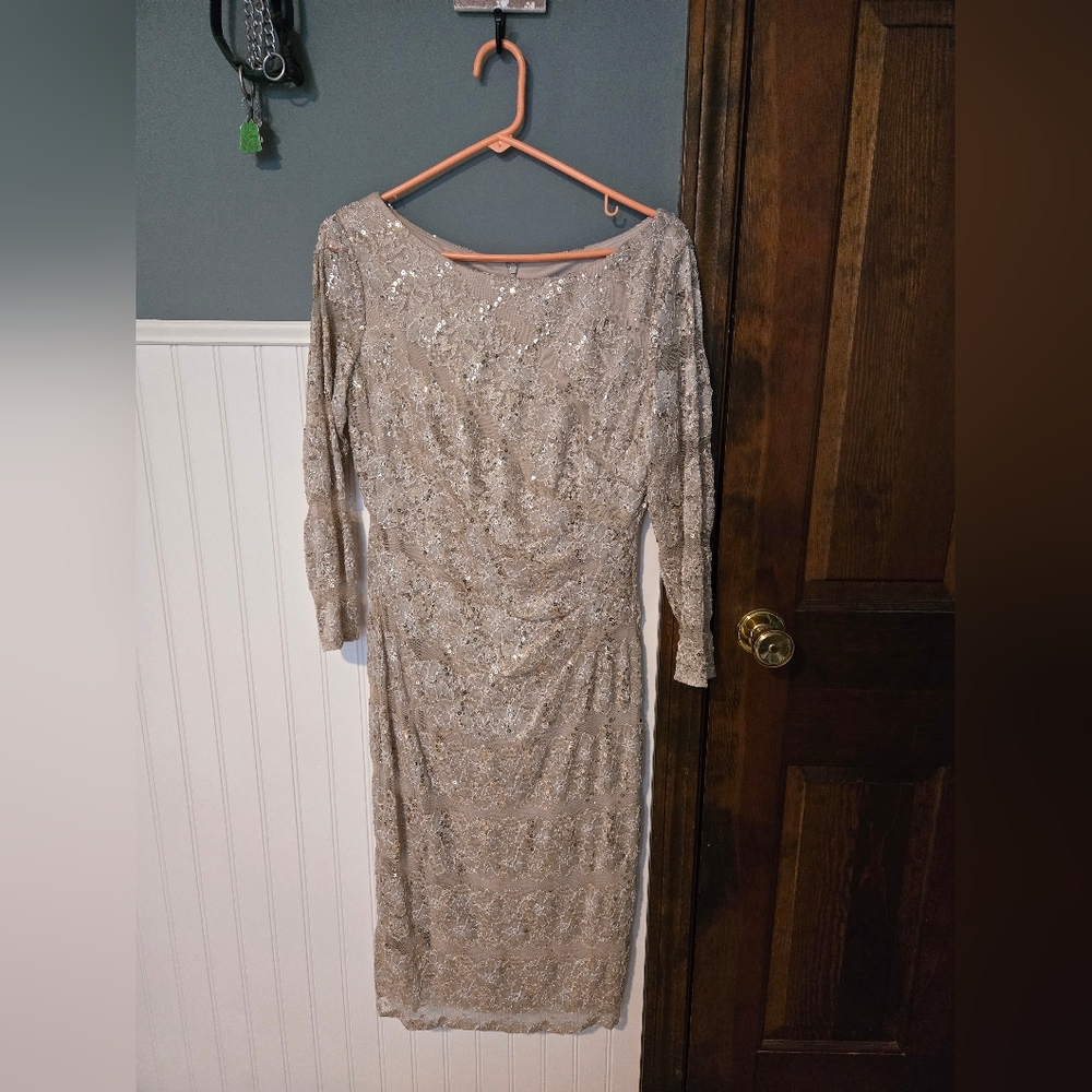 Jessica Howard Elegant Sequin Long Sleeve Dress, Mid-calf Length.
